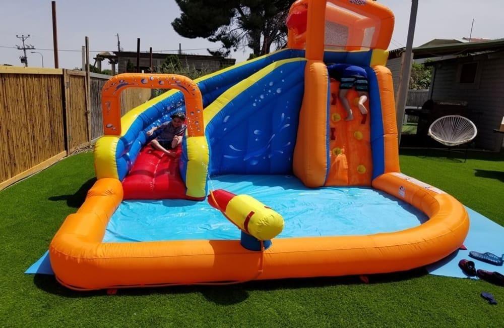 108297 מתחם החצר, וילה חלומות אלה, וילה  בחצור הגלילית וילות - Vila