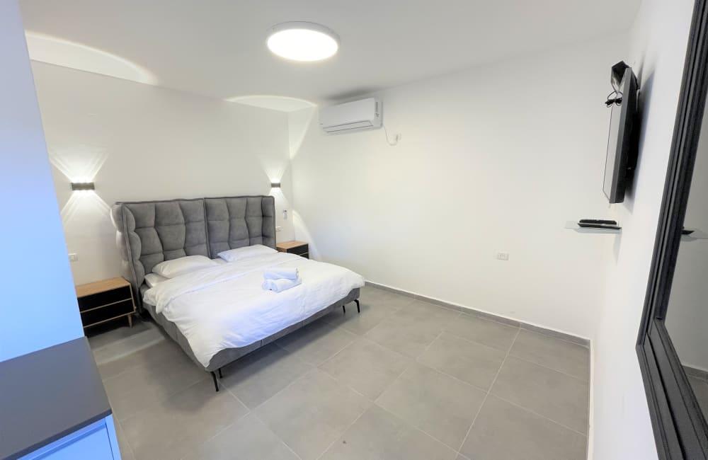 108325 מתחם פנימי, וילה חלומות אלה, וילה  בחצור הגלילית וילות - Vila