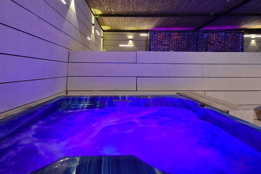 110196 הבריכה והספא, סיטי רוף - City Roof, וילה  בפתח תקווה וילות - Vila