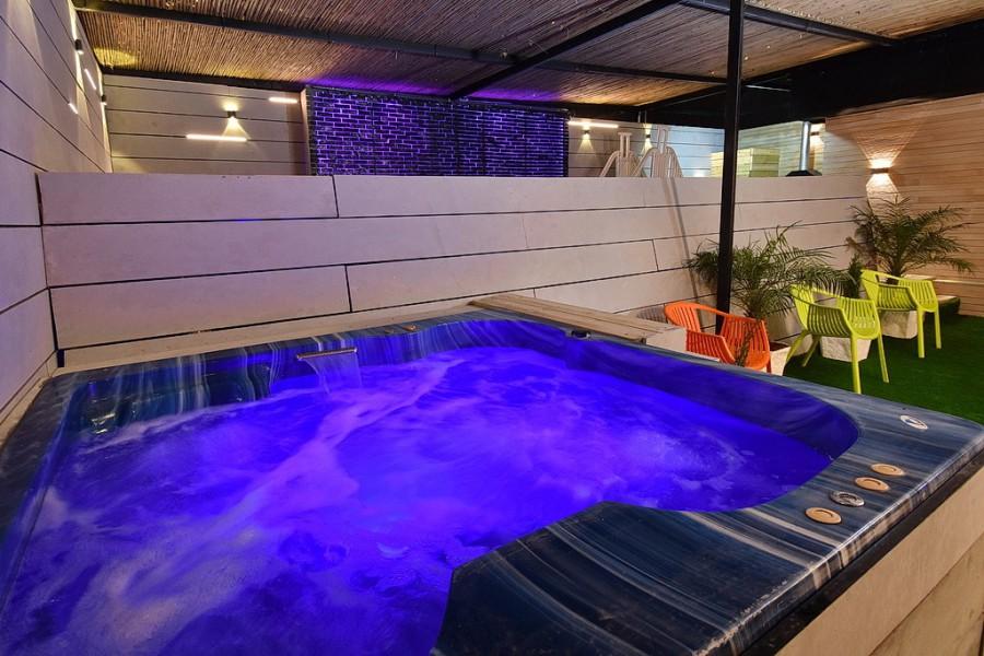 110200 הבריכה והספא, סיטי רוף - City Roof, וילה  בפתח תקווה וילות - Vila