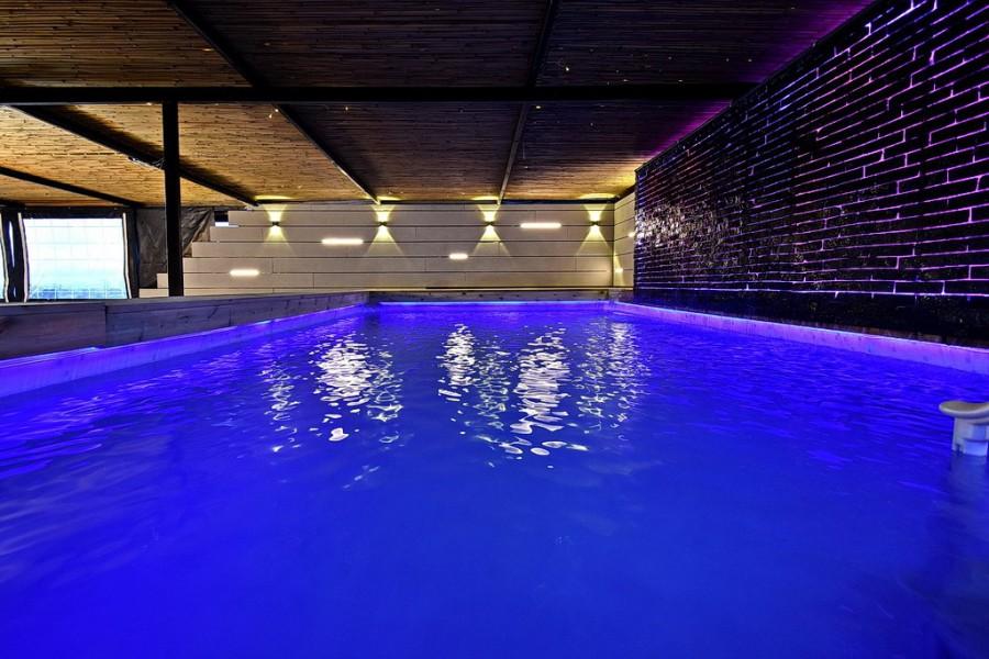 110201 הבריכה והספא, סיטי רוף - City Roof, וילה  בפתח תקווה וילות - Vila