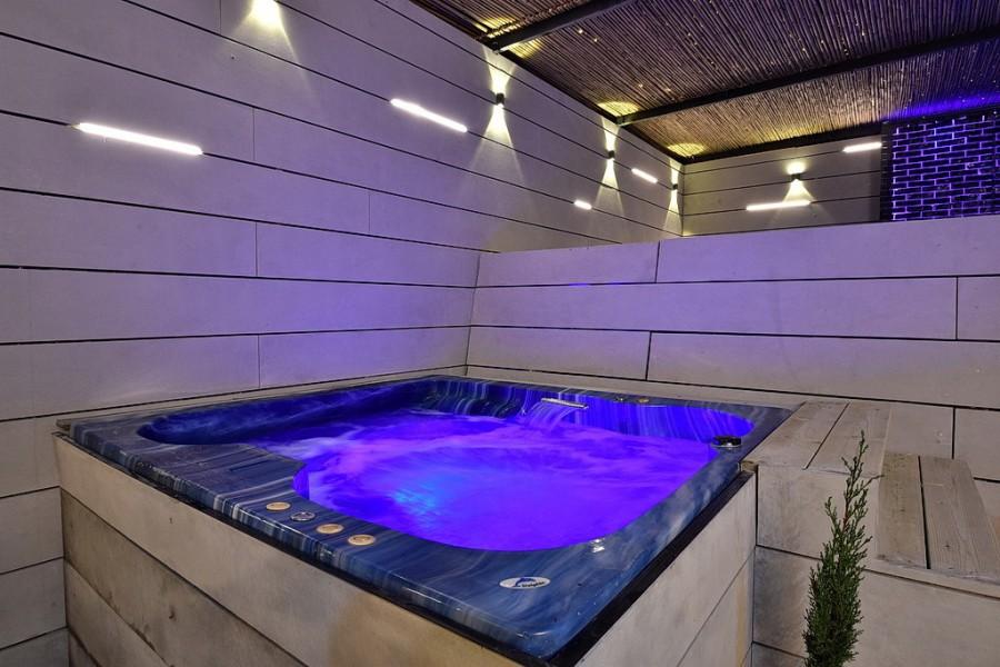 110206 הבריכה והספא, סיטי רוף - City Roof, וילה  בפתח תקווה וילות - Vila