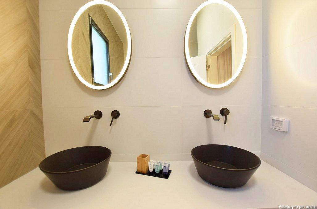 110311 מתחם פנימי, אחוזת דיויד פאלאס, וילה  בצוריאל וילות - Vila 110311 מתחם פנימי, אחוזת דיויד פאלאס, וילה  בצוריאל וילות - Vila