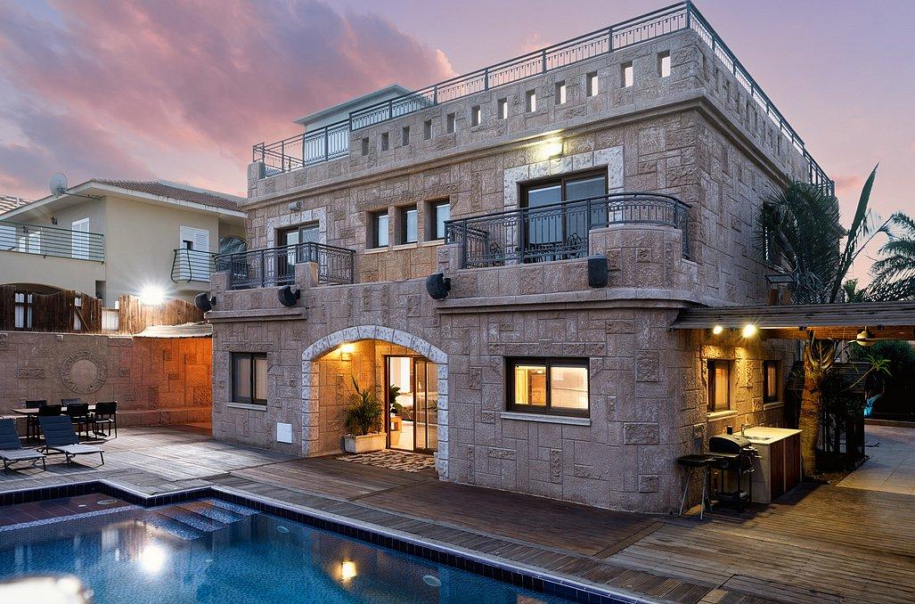 112780 המתחם החיצוני, אחוזת אביב, וילה  באילת וילות - Vila