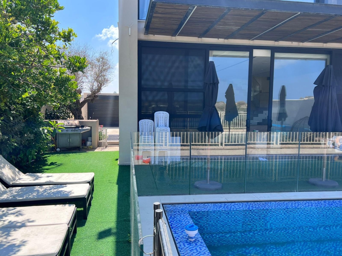 117530 מתחם חיצוני, וילה סי ריזורט, וילה  בחדרה וילות - Vila