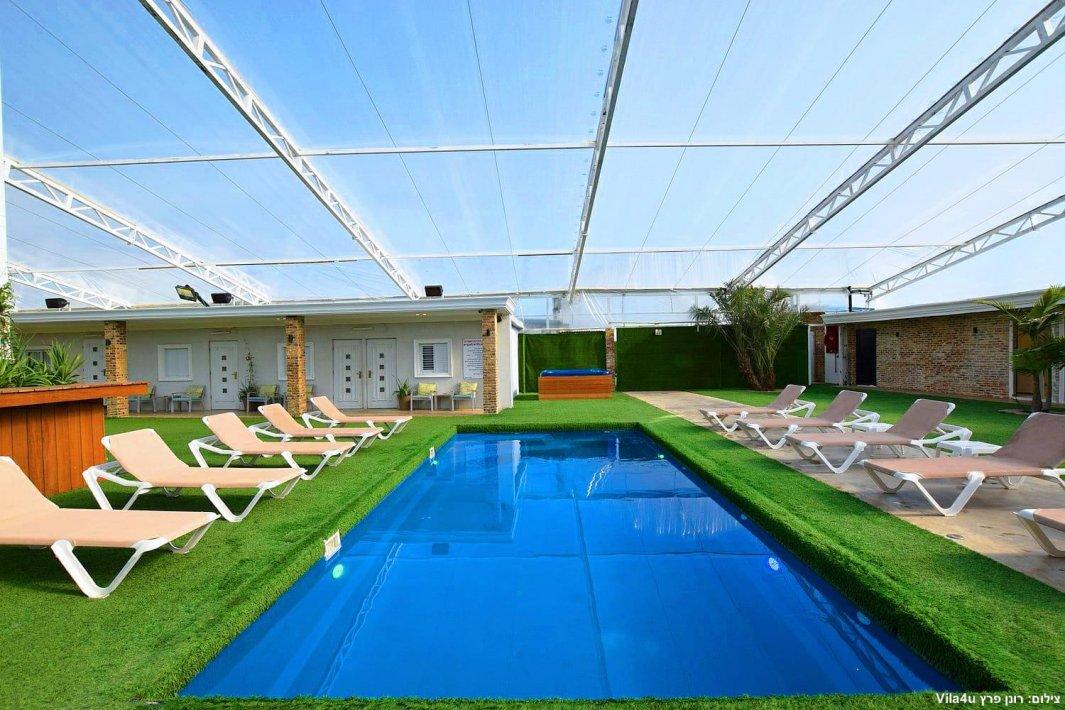 118393 המתחם המקורה בחורף, בית האצילים איוונטס, וילה  בנתניה וילות - Vila