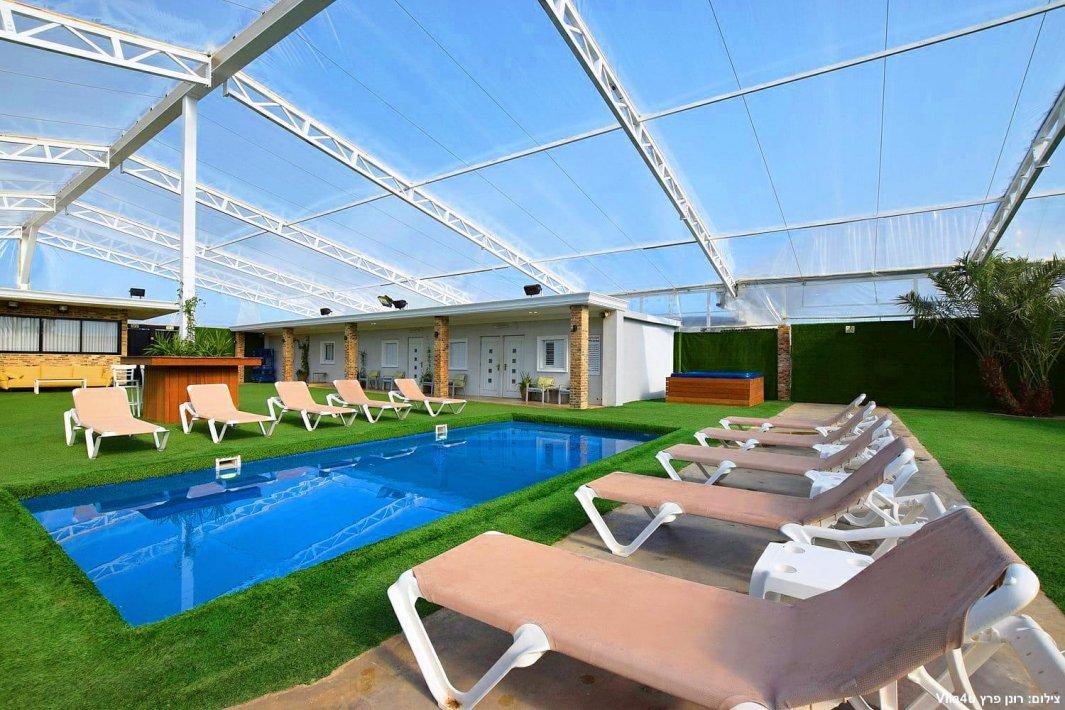 118395 המתחם המקורה בחורף, בית האצילים איוונטס, וילה  בנתניה וילות - Vila