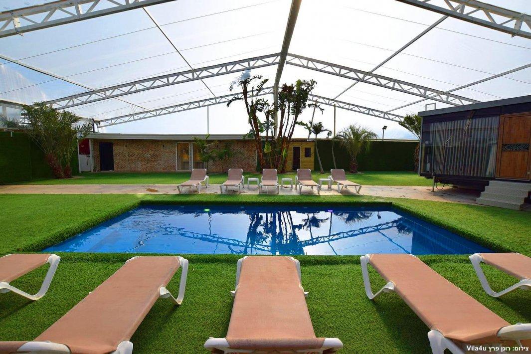 118406 המתחם המקורה בחורף, בית האצילים איוונטס, וילה  בנתניה וילות - Vila