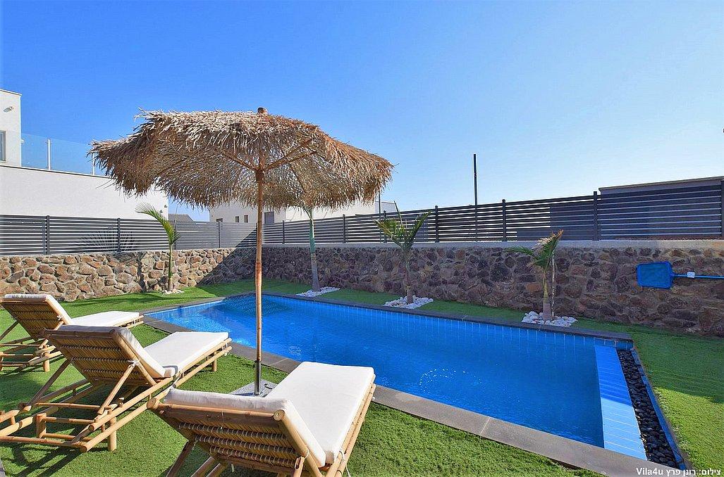 119968 המתחם החיצוני, וילה מליה - Villa Melia, וילה  בקצרין וילות - Vila