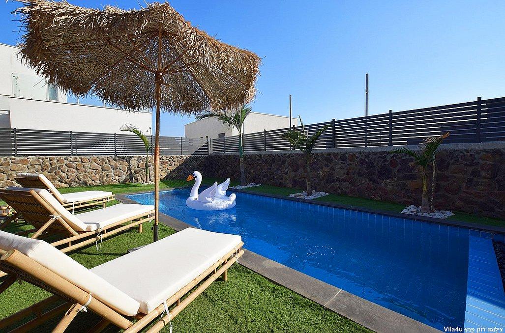 119981 המתחם החיצוני, וילה מליה - Villa Melia, וילה  בקצרין וילות - Vila