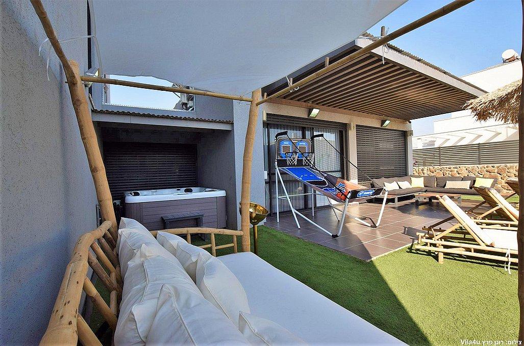 119982 המתחם החיצוני, וילה מליה - Villa Melia, וילה  בקצרין וילות - Vila