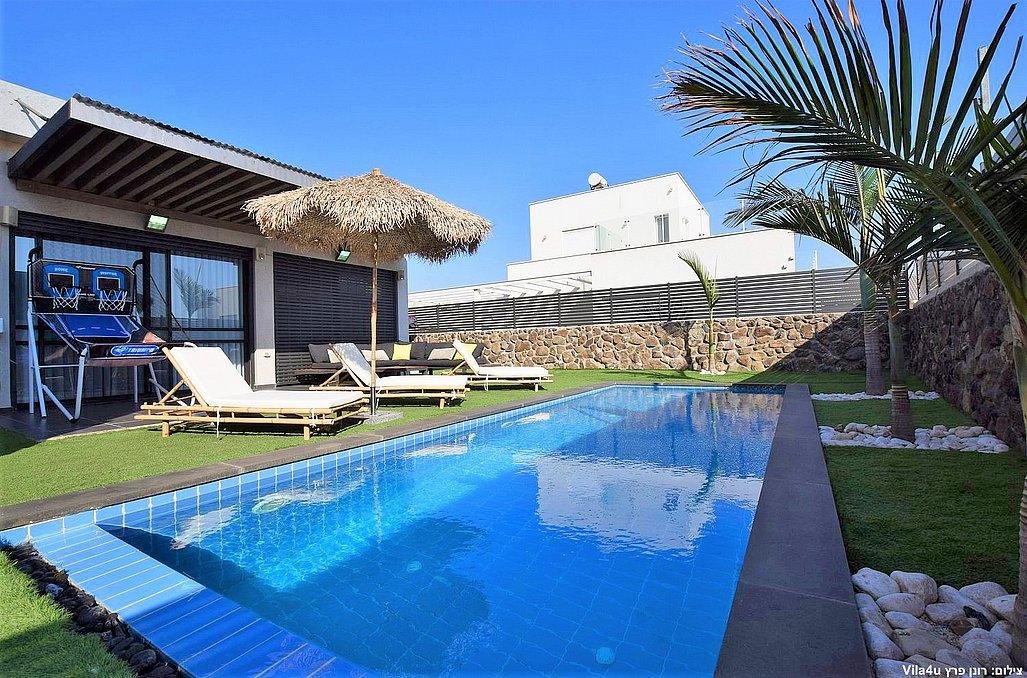 119985 המתחם החיצוני, וילה מליה - Villa Melia, וילה  בקצרין וילות - Vila