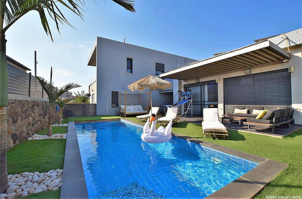 119987 המתחם החיצוני, וילה מליה - Villa Melia, וילה  בקצרין וילות - Vila