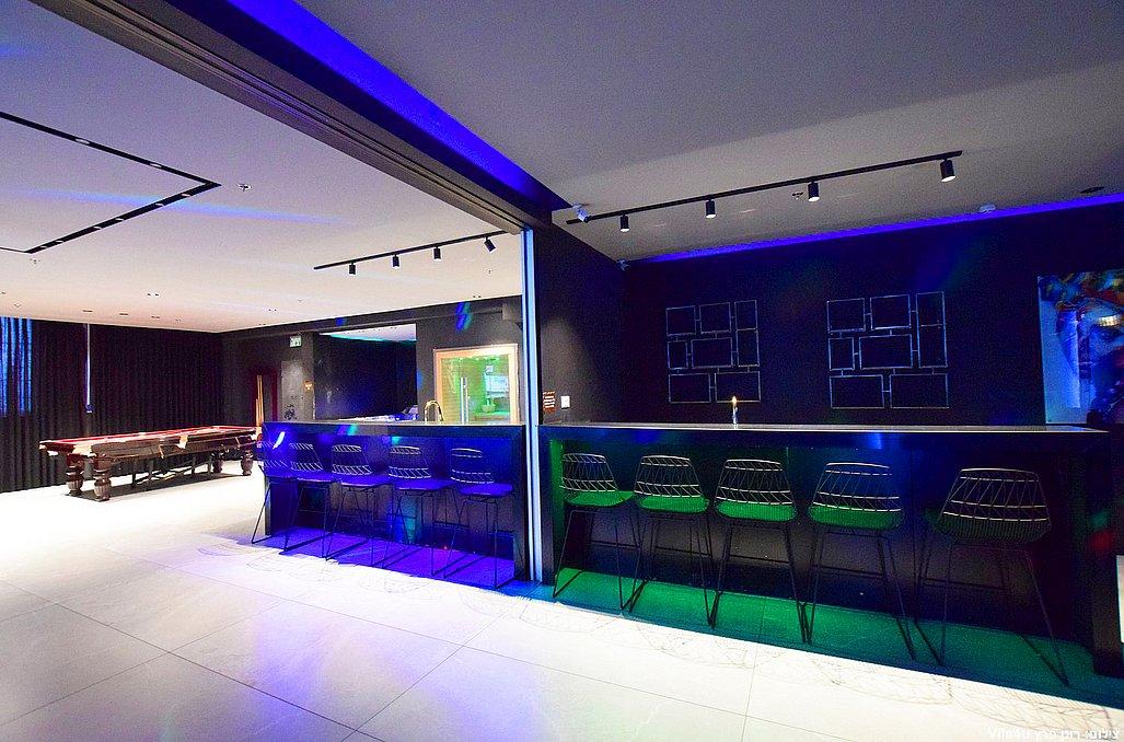 120298 דאבל- 2 הלופטים יחד, מתחם בי 555, וילה  בפתח תקווה וילות - Vila