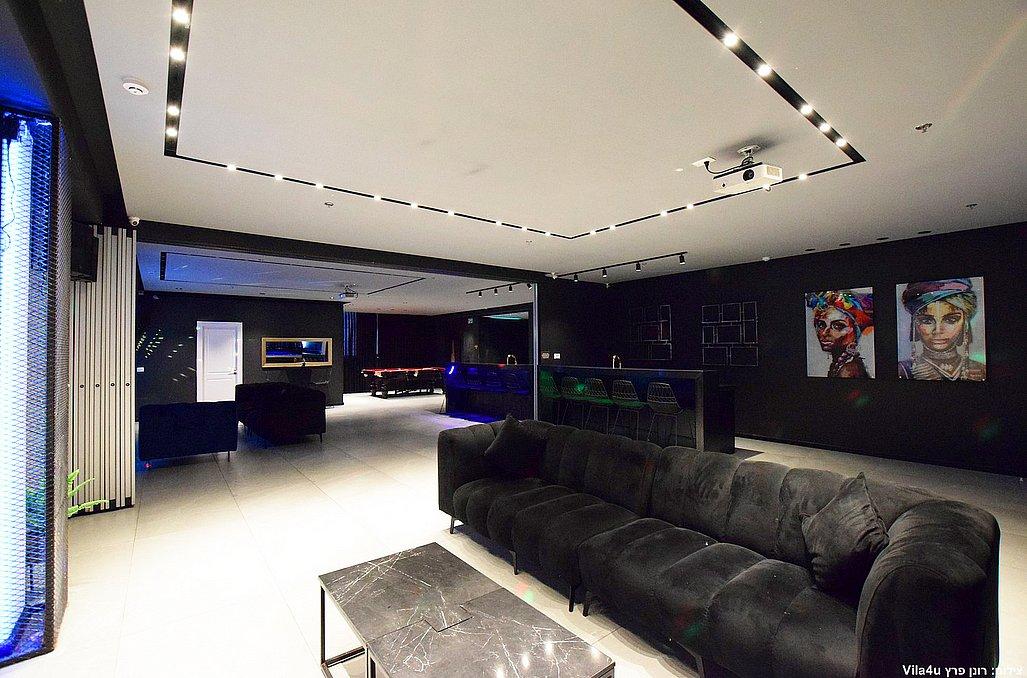 120302 דאבל- 2 הלופטים יחד, מתחם בי 555, וילה  בפתח תקווה וילות - Vila