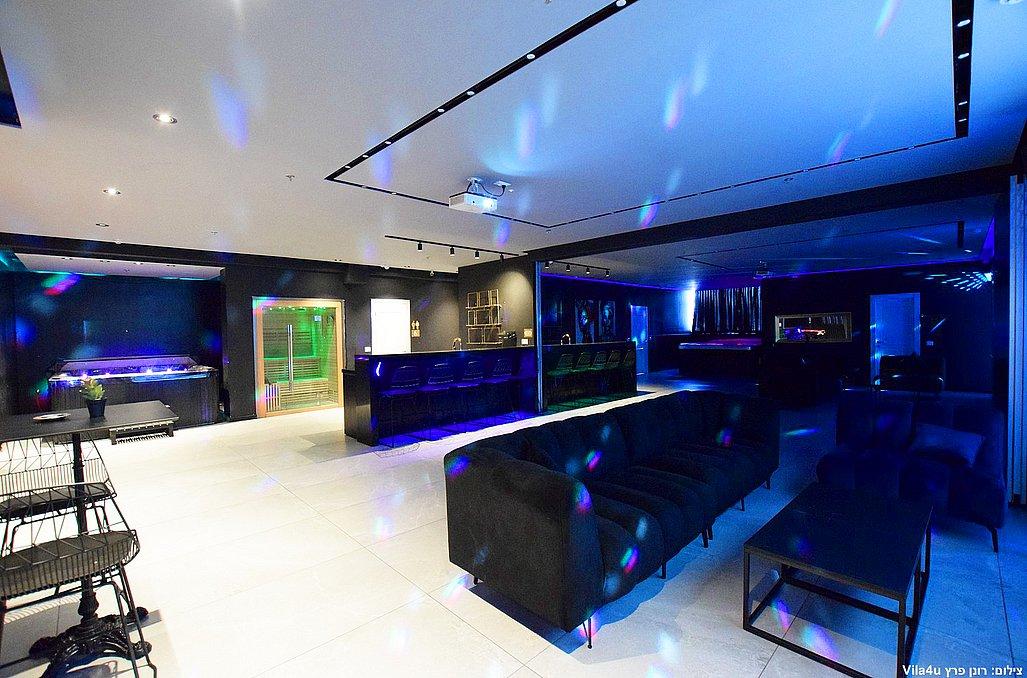 120309 דאבל- 2 הלופטים יחד, מתחם בי 555, וילה  בפתח תקווה וילות - Vila