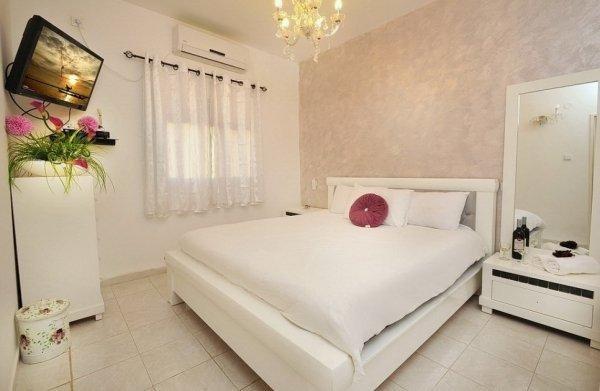 122769 מתחם פנימי, וילה אחוזת כרמל, וילה  בעין יעקב וילות - Vila