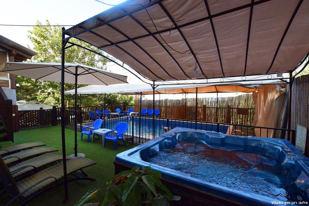 122790 מתחם החיצוני, וילה אחוזת כרמל, וילה  בעין יעקב וילות - Vila
