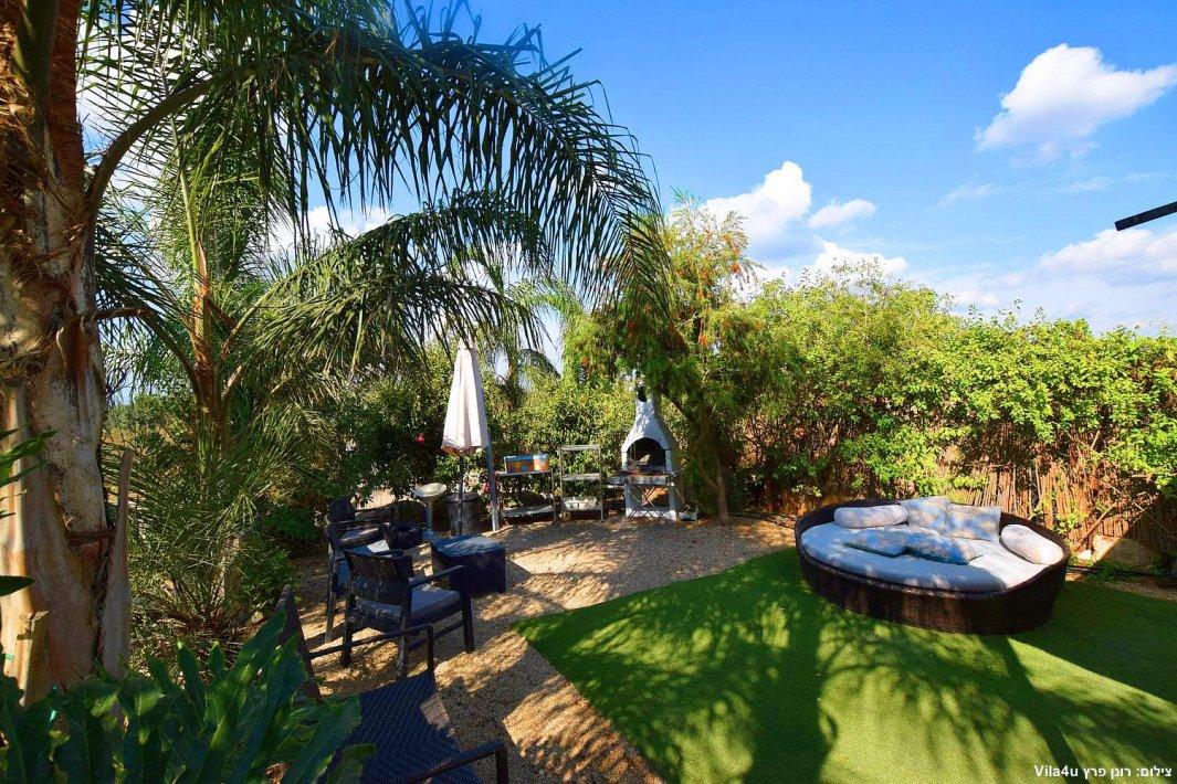 122794 מתחם החיצוני, וילה אחוזת כרמל, וילה  בעין יעקב וילות - Vila