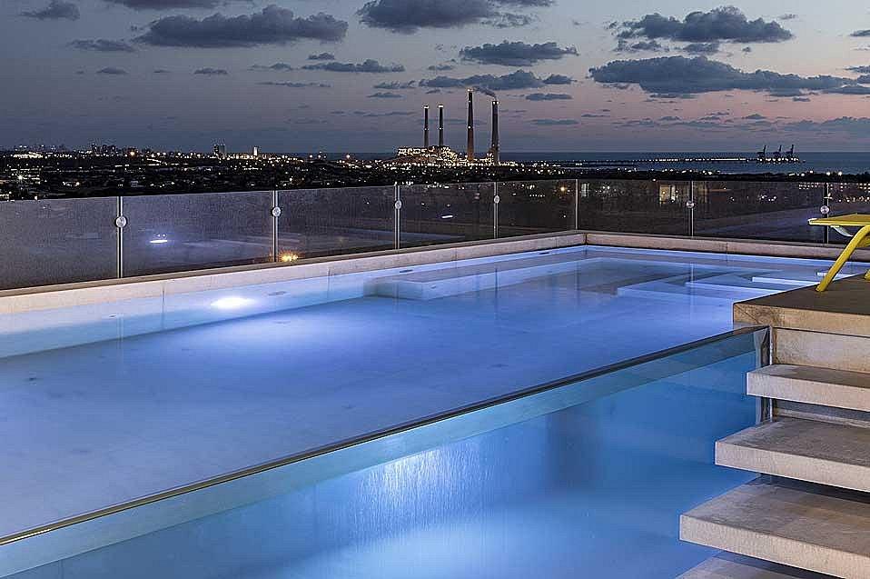 122828 גלריה כללית, פנטהאוז סייז בוטיק, וילה  באור עקיבא וילות - Vila