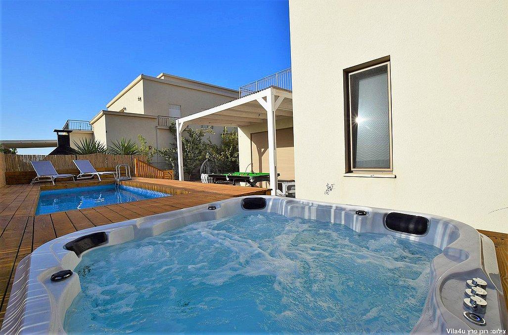 124230 המתחם החיצוני, אלה וילה ריזורט, וילה  בנורית וילות - Vila