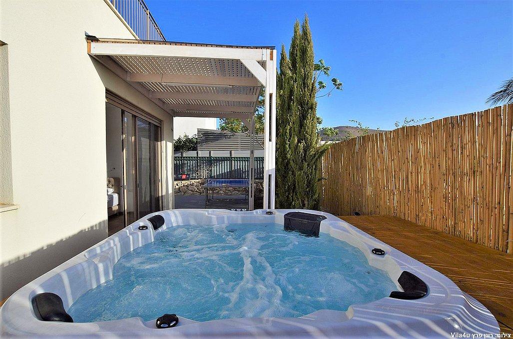 124235 המתחם החיצוני, אלה וילה ריזורט, וילה  בנורית וילות - Vila