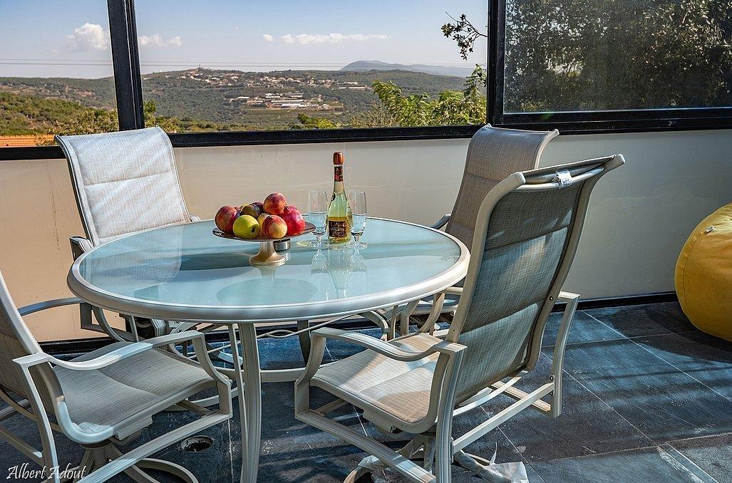 125335 גלריית חוץ, סוויטות אבן חן, וילה  בזרעית וילות - Vila