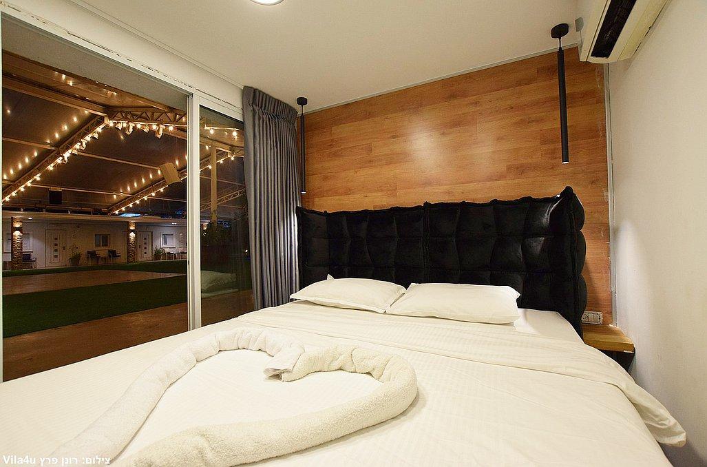 130296 גלריה כללית, בית האצילים איוונטס, וילה  בנתניה וילות - Vila