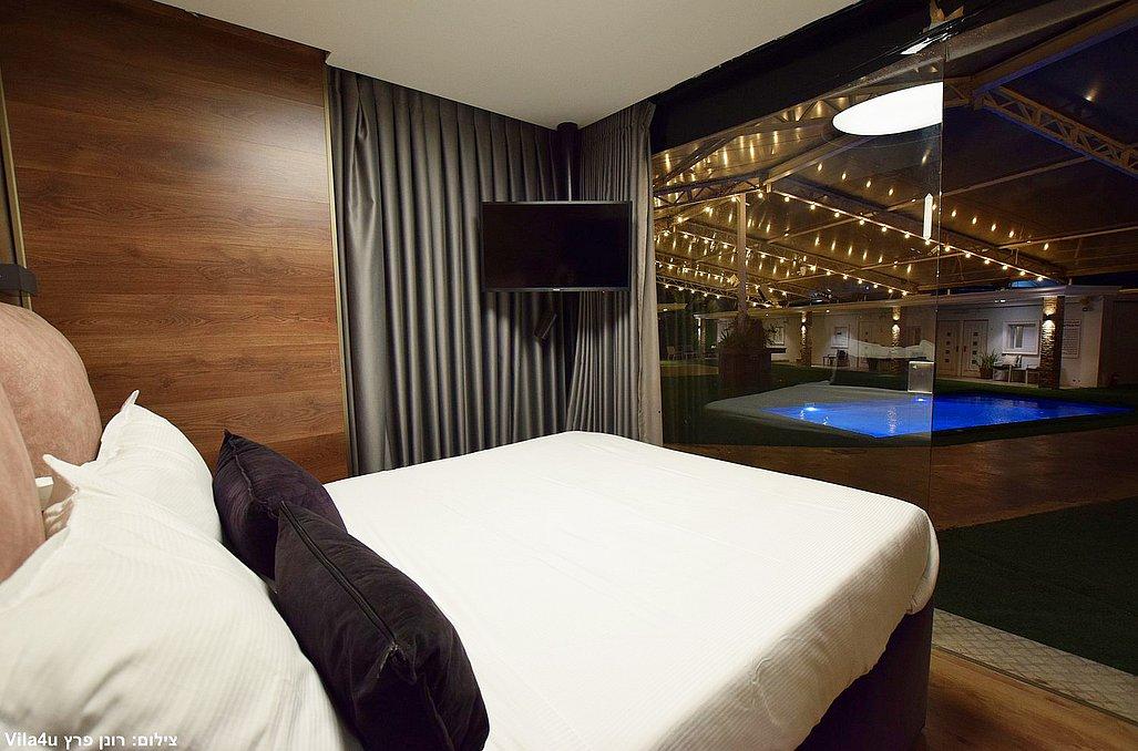 130321 מתחם פנימי, בית האצילים איוונטס, וילה  בנתניה וילות - Vila