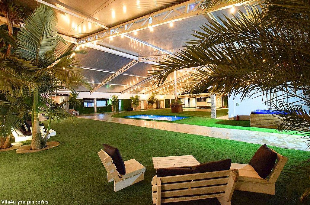 130356 המתחם המקורה בחורף, בית האצילים איוונטס, וילה  בנתניה וילות - Vila