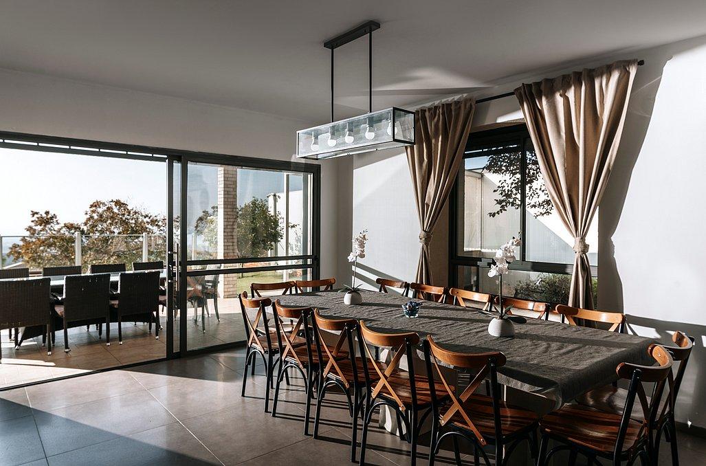 130568 פנים הוילה, וילה גולדיס, וילה  בעין יעקב וילות - Vila