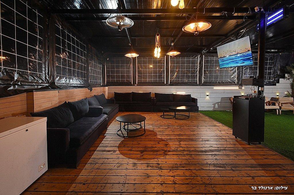 130607 המתחם החיצוני, סיטי רוף - City Roof, וילה  בפתח תקווה וילות - Vila