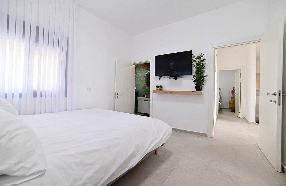 130732 מתחם פנימי, אחוזת סנטוריני, וילה  בעין יעקב וילות - Vila