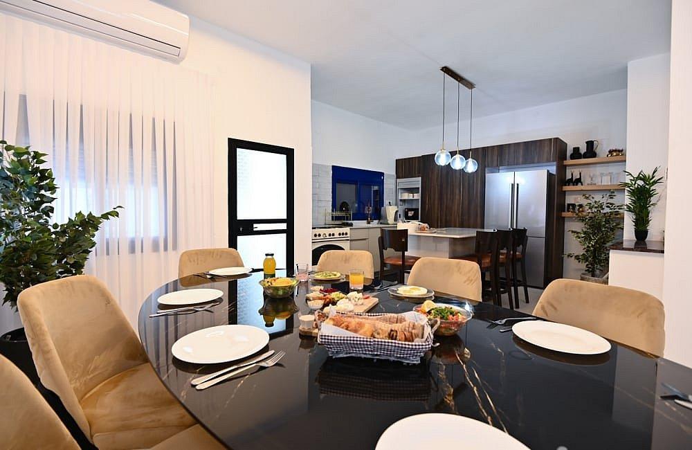 130741 מתחם פנימי, אחוזת סנטוריני, וילה  בעין יעקב וילות - Vila