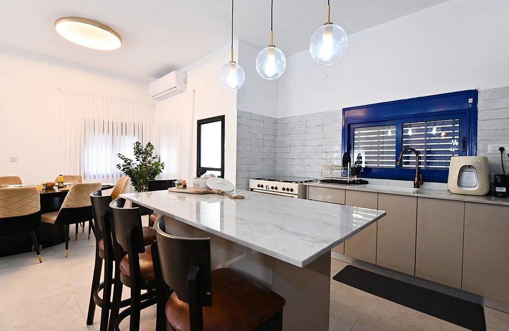 130743 מתחם פנימי, אחוזת סנטוריני, וילה  בעין יעקב וילות - Vila