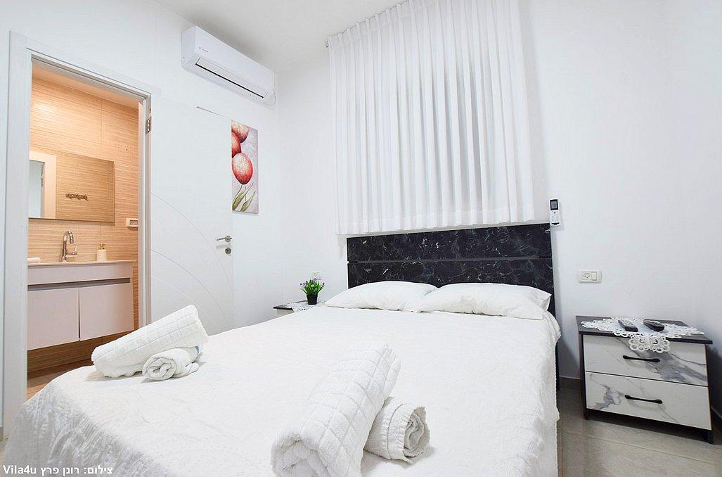 132745 מתחם פנימי, וילה גולד בוטיק, וילה  בעבדון וילות - Vila