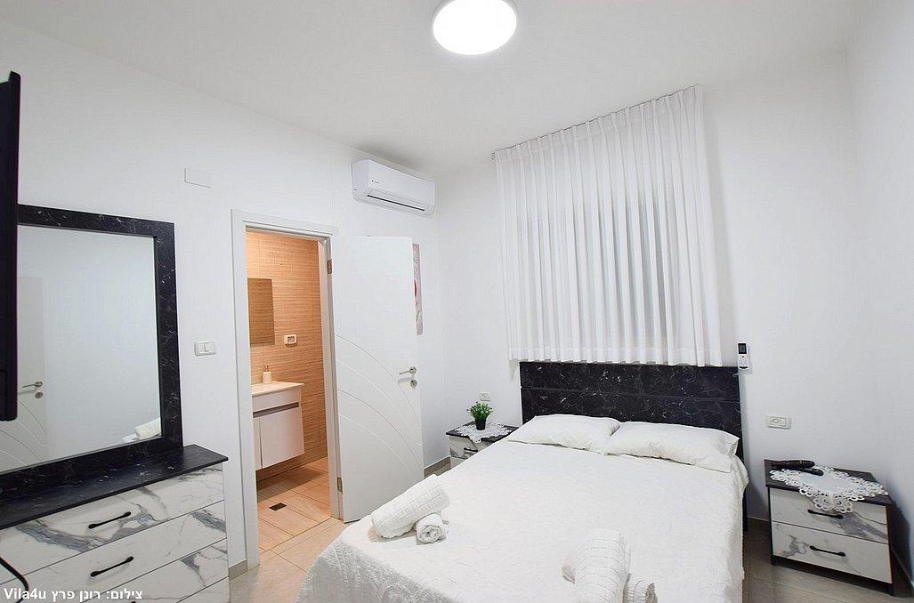 132747 מתחם פנימי, וילה גולד בוטיק, וילה  בעבדון וילות - Vila