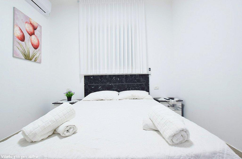 132750 מתחם פנימי, וילה גולד בוטיק, וילה  בעבדון וילות - Vila