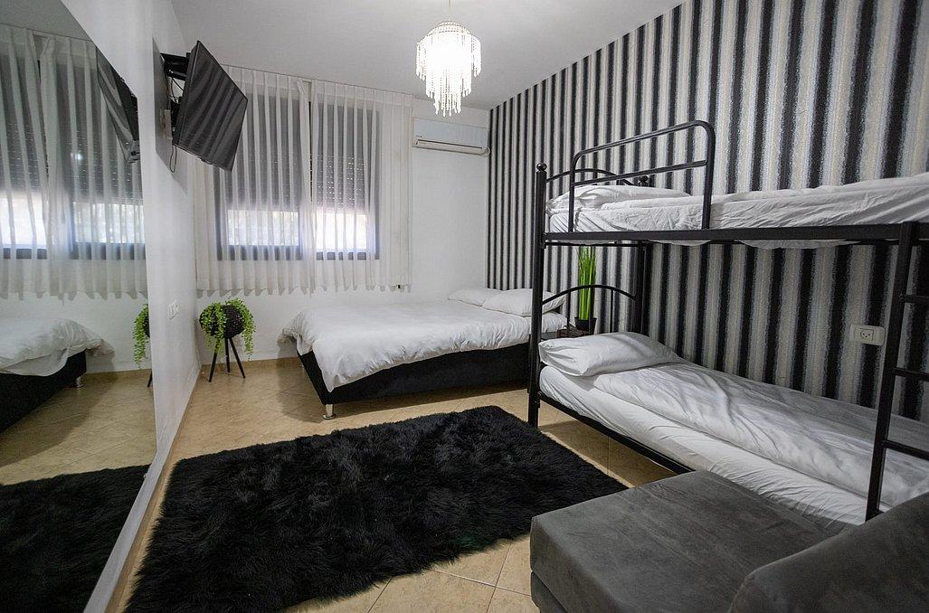 136960 גלריה כללית, לאקי וילה, וילה  בכפר חנניה וילות - Vila