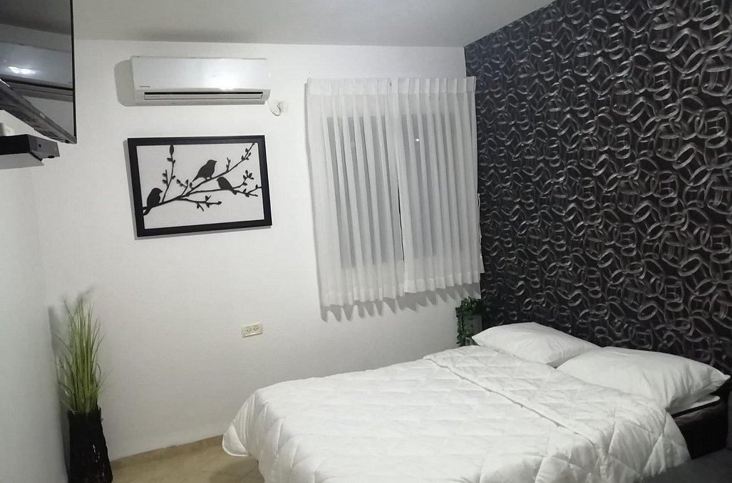 137009 גלריית פנים, לאקי וילה, וילה  בכפר חנניה וילות - Vila