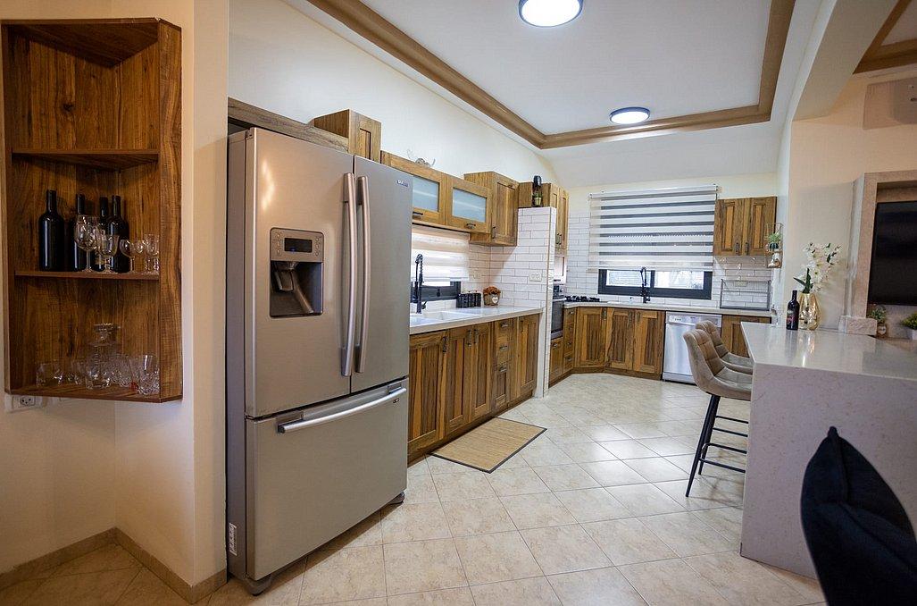 137021 גלריית פנים, לאקי וילה, וילה  בכפר חנניה וילות - Vila