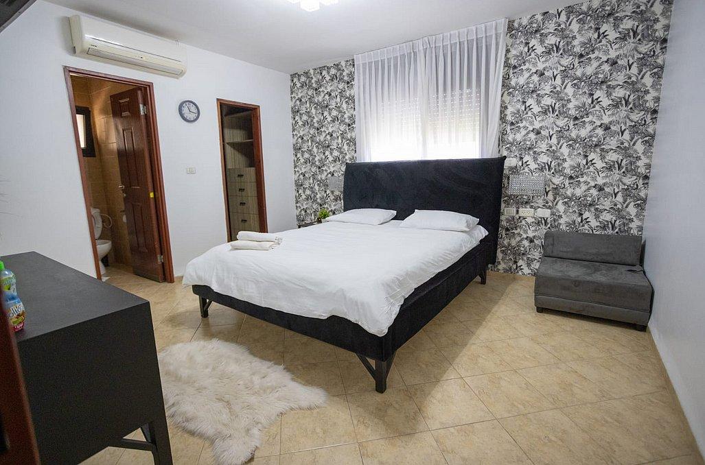 137025 גלריית פנים, לאקי וילה, וילה  בכפר חנניה וילות - Vila