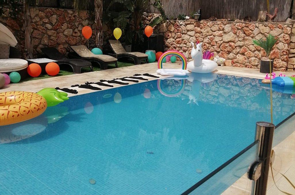 137057 המתחם החיצוני, לאקי וילה, וילה  בכפר חנניה וילות - Vila