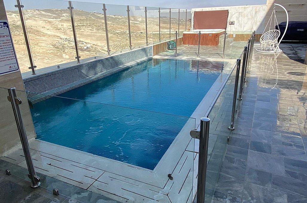 138490 גלריית חוץ, וילה לנד - Villa land מעלה אדומים, וילה  במעלה אדומים וילות - Vila