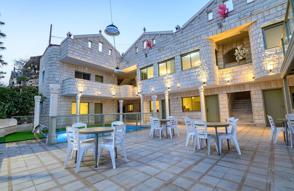 139118 המתחם החיצוני, ארמון מוראד דרוזי, וילה  בעין אל אסד וילות - Vila