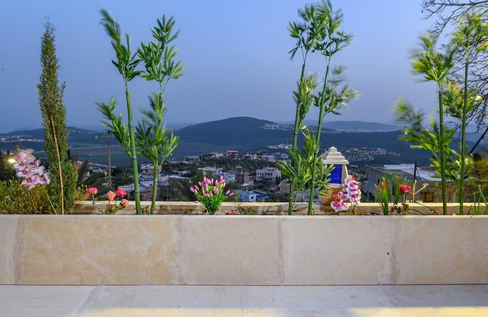 139187 המתחם בשעות הערב, ארמון מוראד דרוזי, וילה  בעין אל אסד וילות - Vila