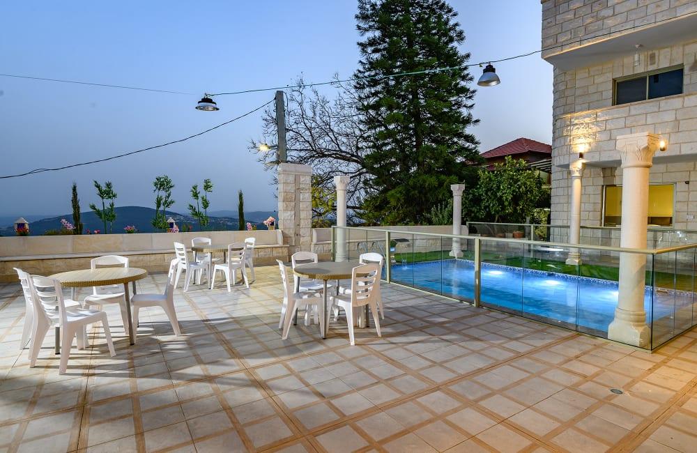 139189 המתחם בשעות הערב, ארמון מוראד דרוזי, וילה  בעין אל אסד וילות - Vila