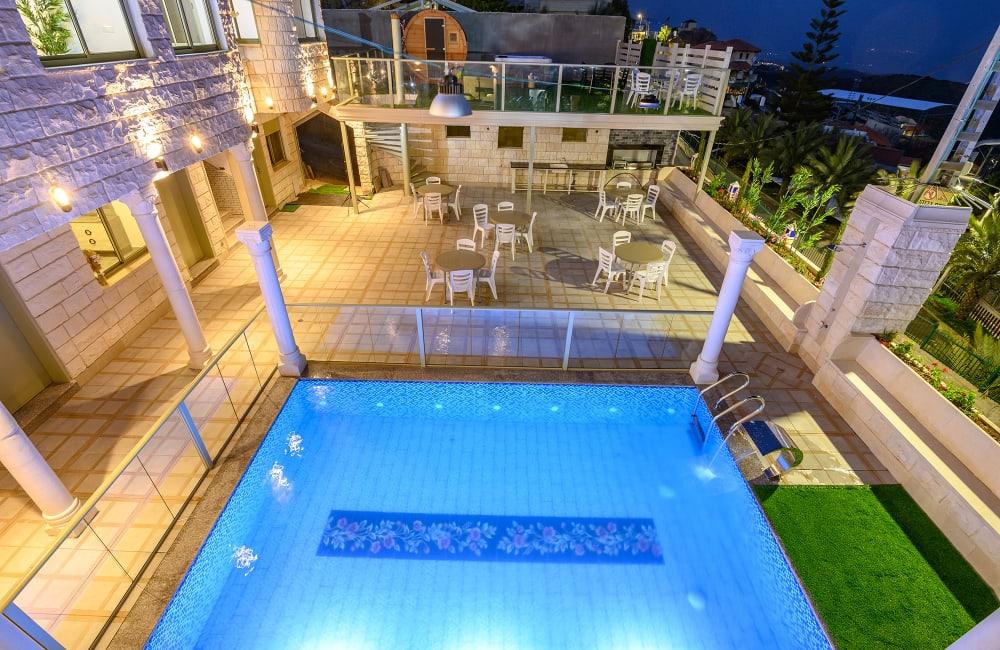 139197 המתחם בשעות הערב, ארמון מוראד דרוזי, וילה  בעין אל אסד וילות - Vila