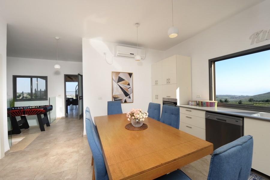 140445 פנים הוילה והחדרים, וילה נוף מולדת, וילה  בראש פינה וילות - Vila