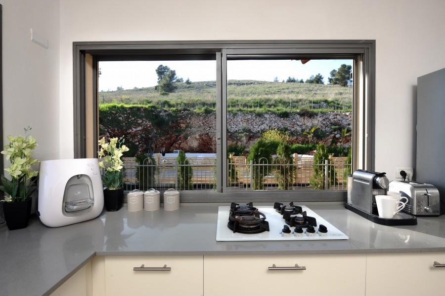 140450 פנים הוילה והחדרים, וילה נוף מולדת, וילה  בראש פינה וילות - Vila